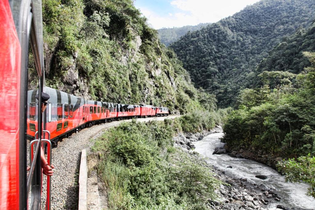 Tren Crucero Ecuador, Pacific to the Andes Luxury Train Club — Luxury