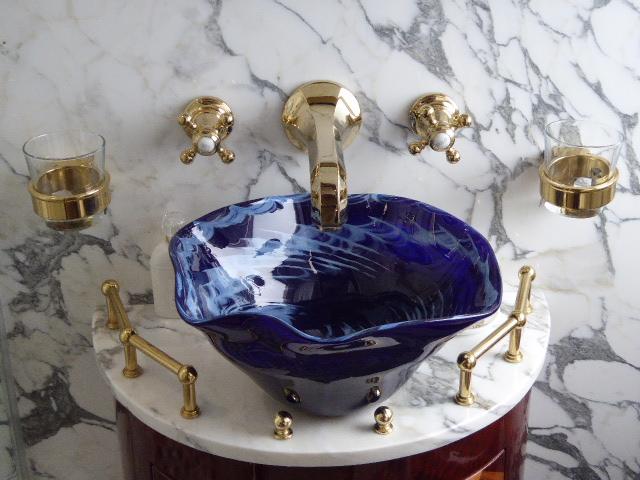 Grand Suite Luxury Train unique crafted bathroom basin