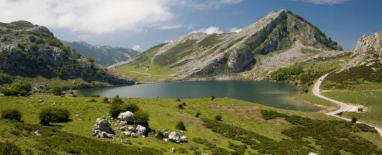 El Transcantabrico visits Picos de Europa National Park Luxury Train Club