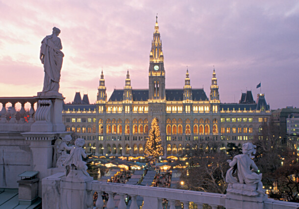 Luxury Train Club Vienna Christmas Town Hall