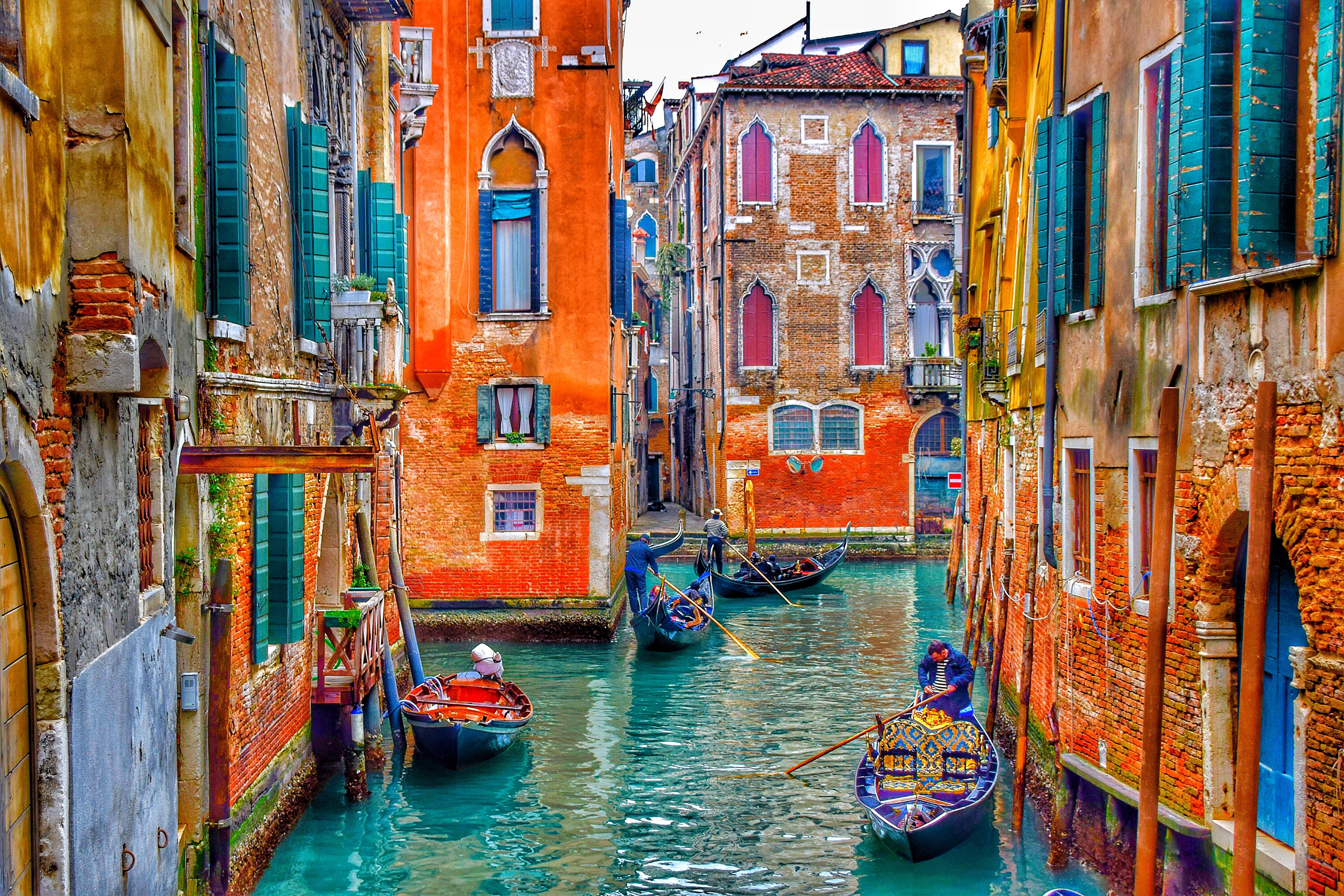 Венеция какое государство. Венеция Италия. Флоренция гондолы. Венеция Италия улочки.